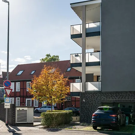 Reitz - I Zentrale Lage I Stellplatz I 55qm I 2 I Kueche I Bad I Terrasse * Bad Hersfeld