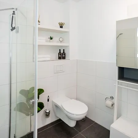 Reitz - I Zentrale Lage I Stellplatz I 55qm I 2 I Kueche I Bad I Terrasse Bad Hersfeld