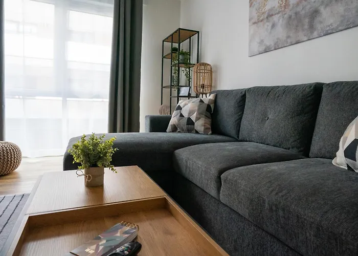 Reitz - I Zentrale Lage I Stellplatz I 55qm I 2 I Küche I Bad I Terrasse Bad Hersfeld