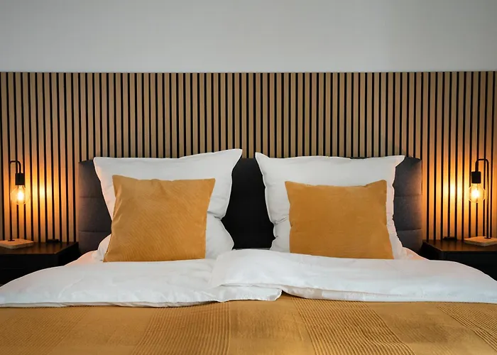 Reitz - I Zentrale Lage I Stellplatz I 55qm I 2 I Küche I Bad I Terrasse * Bad Hersfeld