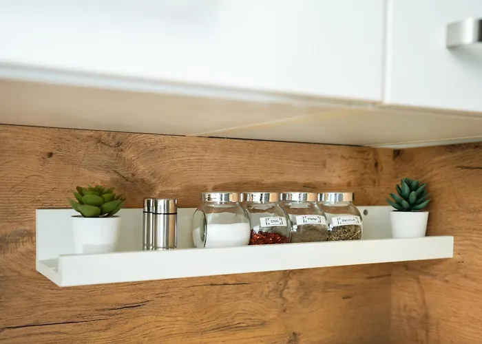 Reitz - I Zentrale Lage I Stellplatz I 55qm I 2 I Küche I Bad I Terrasse Apartamento *